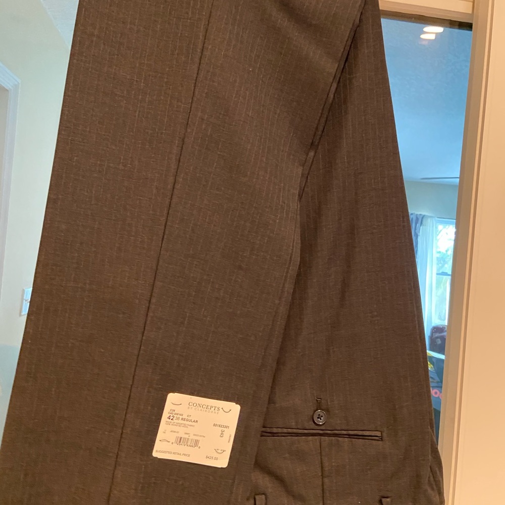 ๐ Concepts by Clairborn Men suit **NEW*** - Picture 9 of 15